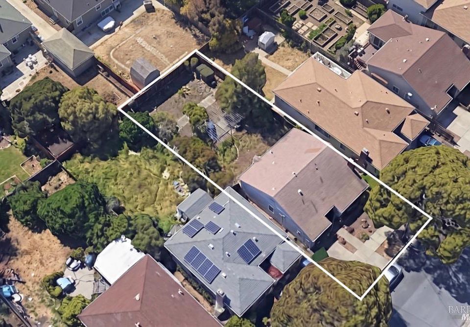 2nd image of 849 Yuba Street