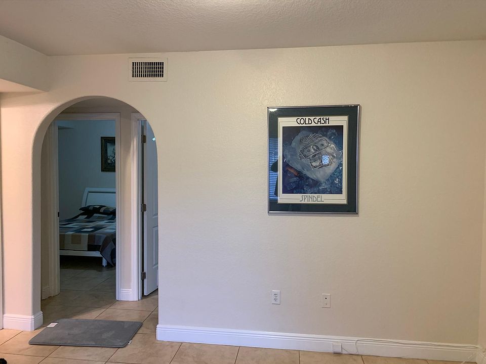 1st image of 149 Bentley Dr Floor 149A