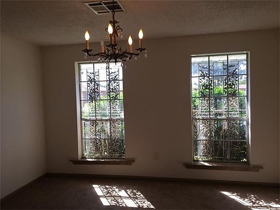 4th image of 7833 Primrose Dr