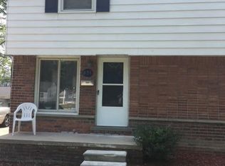 638 E 14 Mile Rd, Clawson, MI 48017