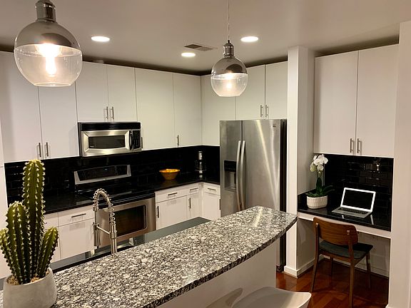 4th image of 860 Peachtree St NE