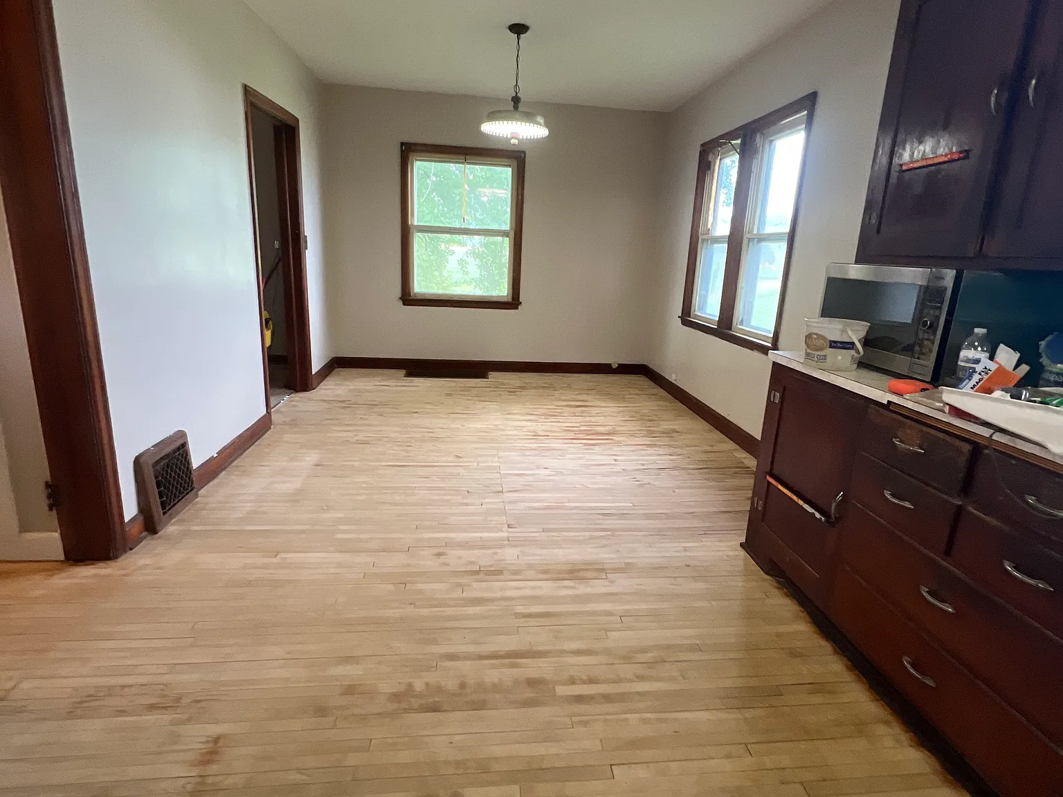3 bed, 1700 sqft, $1,700 — Photo 3