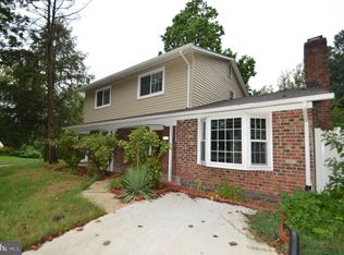 5200 Kings Park Dr, Springfield, VA 22151