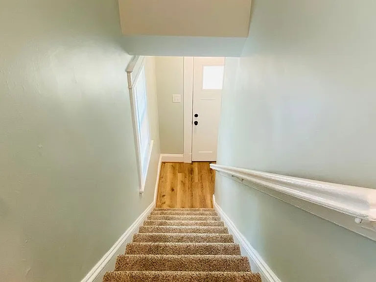 2507 Seminary Ave. — Photo 9