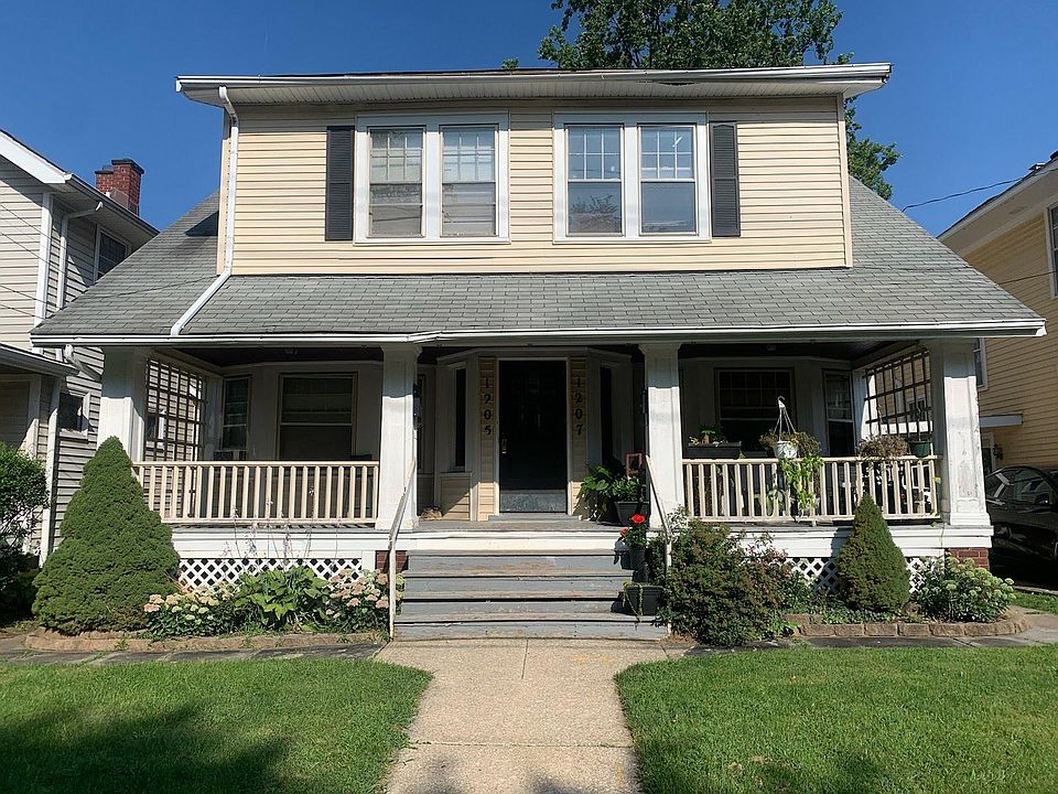 1st image of 1205 Saint Charles Ave #1