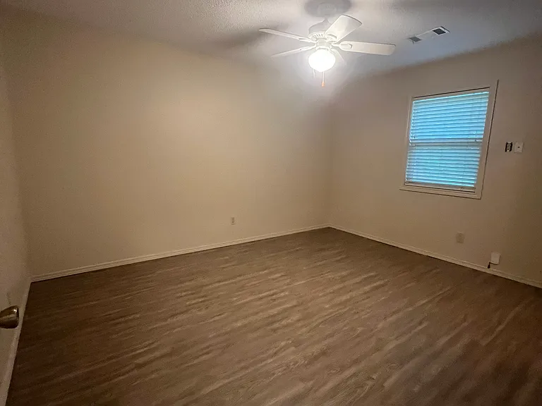 301 Wildwood Cir — Photo 6