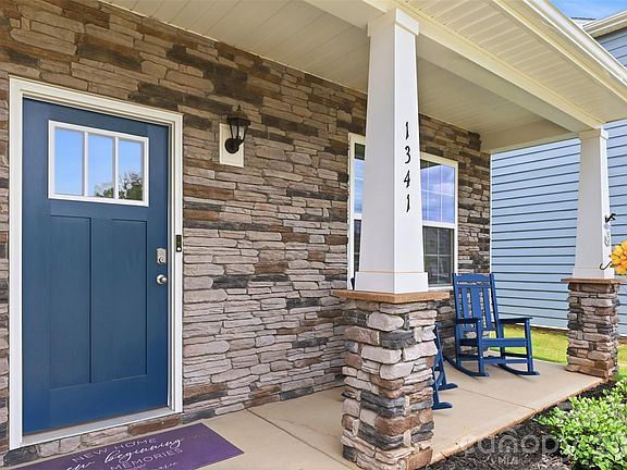 2nd image of 1341 Secrest Commons Dr