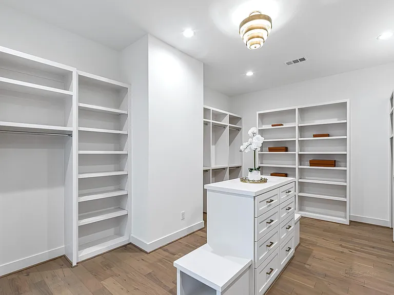 1207 Tabor St — Photo 30