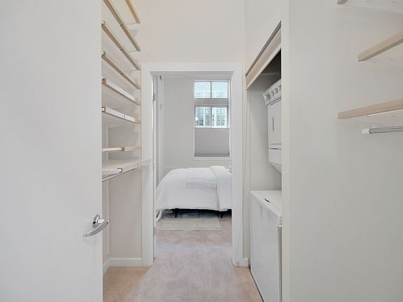 3rd image of 1000 New Jersey Ave SE APT 103