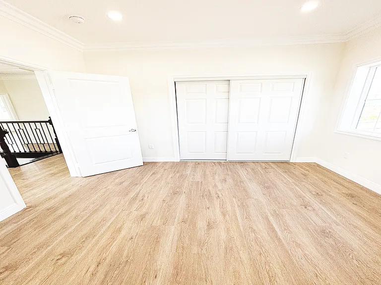 3743 Ahern Dr — Photo 16