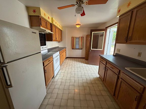 2nd image of 603 N Chatham St