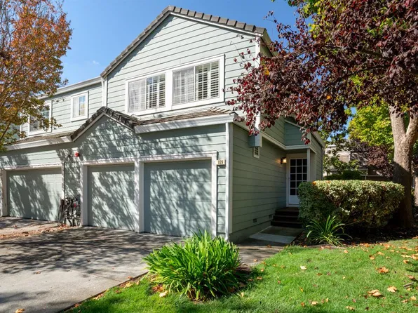 829 Chardonnay Circle, Petaluma, CA 94954