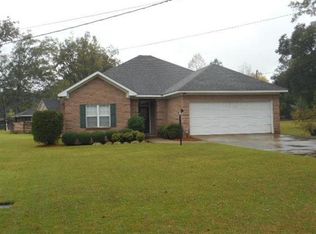 103 Russell Dr, Selma, AL 36701