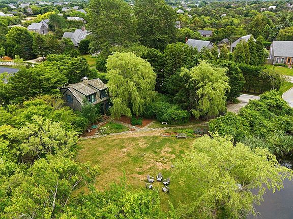 3rd image of 54 & 56 Meadow View Dr