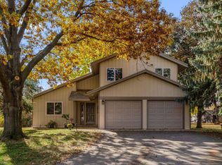 1608 Jackson Ct, Shakopee, MN 55379