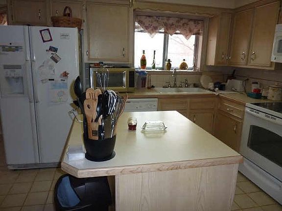 5th image of 2317 Rexie Cir