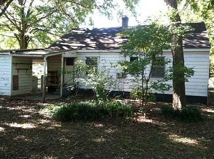 2nd image of 1322 W Victor Dr