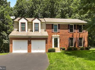 10000 Howell Dr, Upper Marlboro, MD 20774