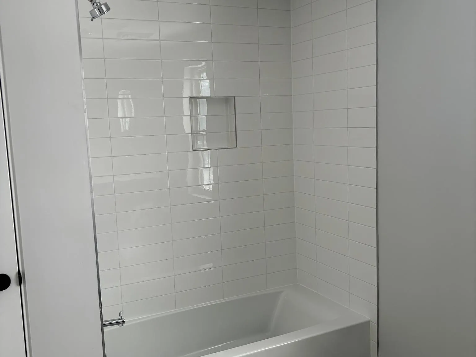 3 bed, 1800 sqft, $2,295 — Photo 3