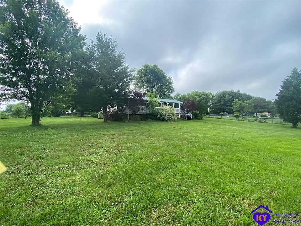 1st image of 325 Rosewood Dr