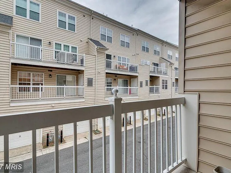 171 Martin Ln — Photo 26
