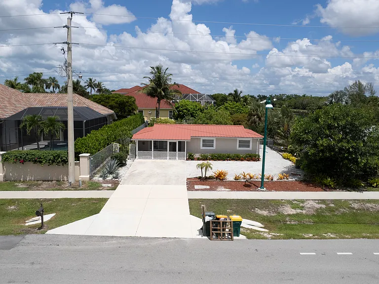2191 Thomasson Dr — Photo 19