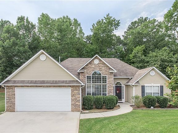 2nd image of 132 Windy Cir