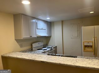 416 Barbashela Dr, Stone Mountain, GA 30088