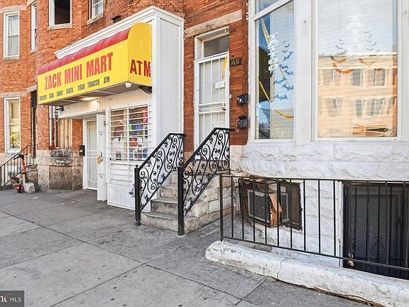 3rd image of 1631 W North Ave