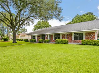 3405 Randall Dr, Pearland, TX 77581