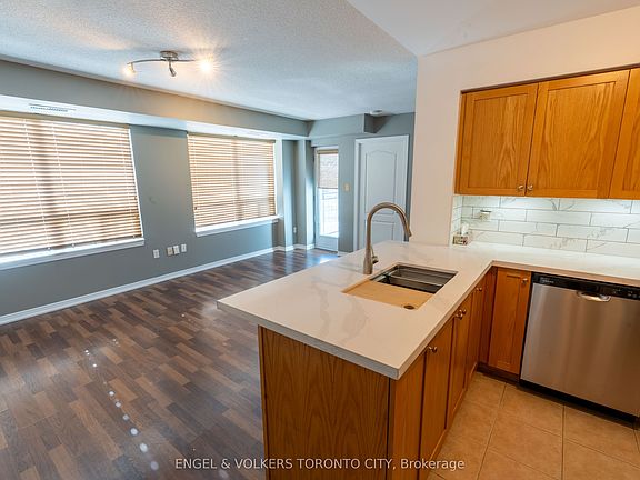 5th image of 2772 Keele St #711
