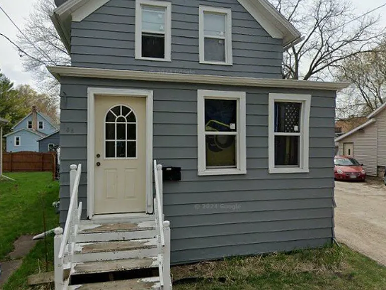 138 Brush St — Photo 1