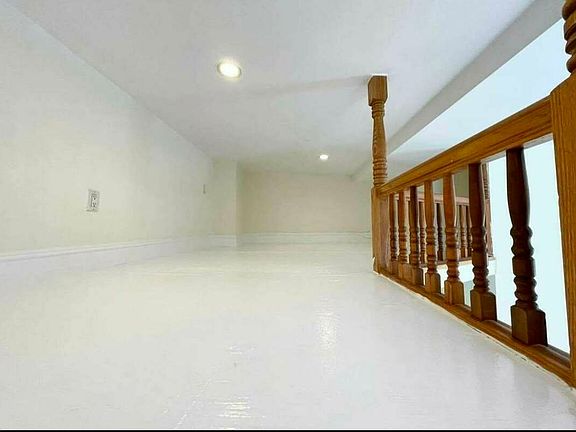 5th image of 211 E 81st St #4B