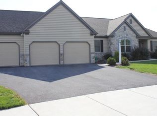 7021 Brookdale Dr, Harrisburg, PA 17111