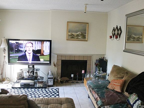 2nd image of 6716 Clybourn Ave Unit 243