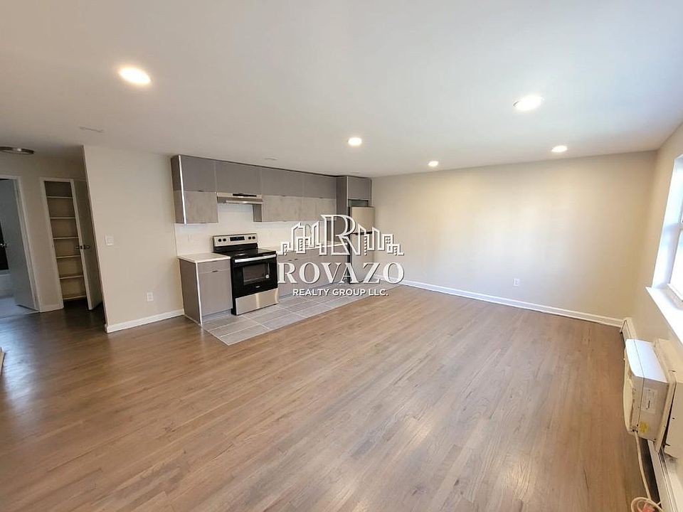 1st image of 157 Elmwood Ave APT 4