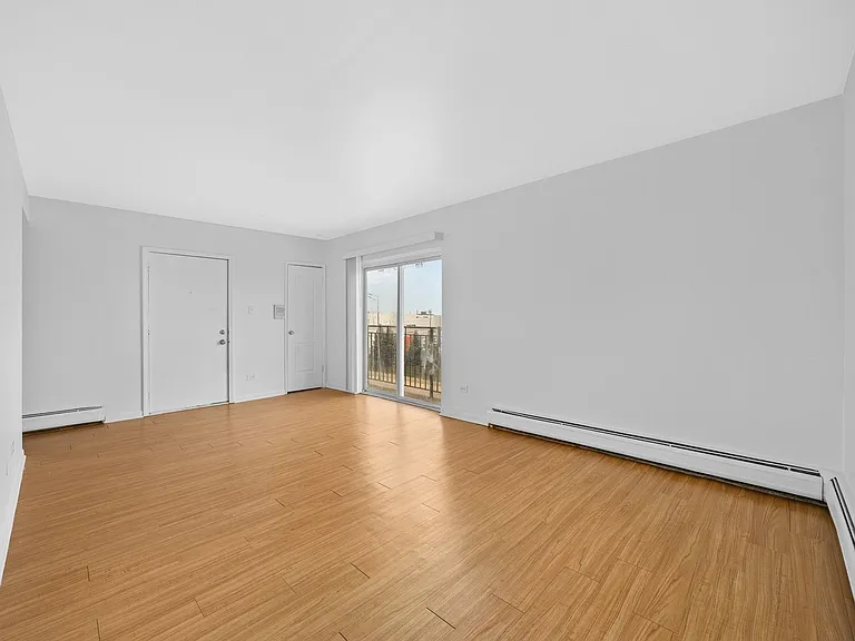 1426 S Cicero Ave #208 — Photo 5