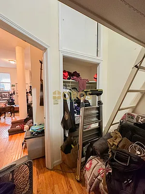 Rented by City Connections Realty | media 15