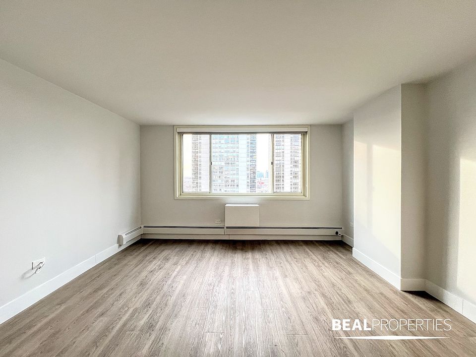 1st image of 1344 N Dearborn Pkwy #5B