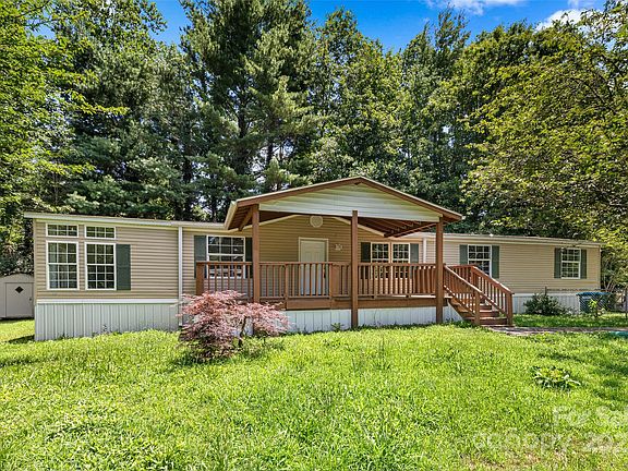 4th image of 5 Concord Knoll Ln