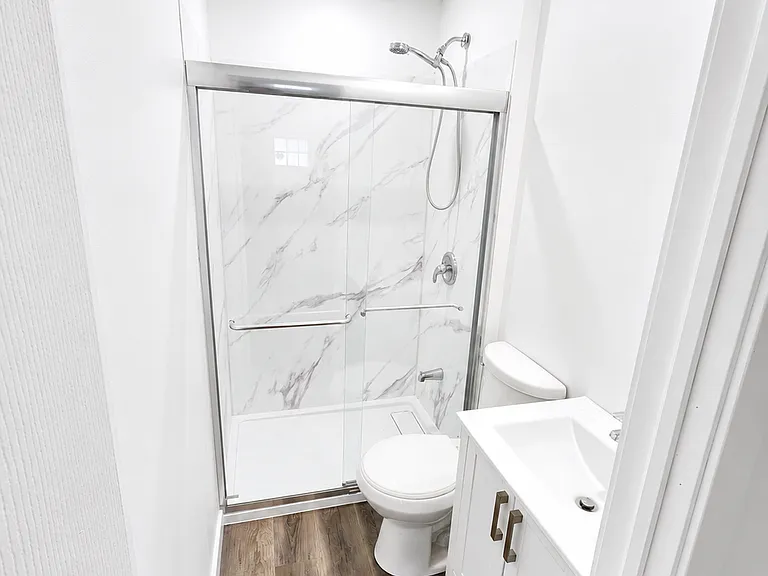 135 Charlotte St #0 — Photo 5