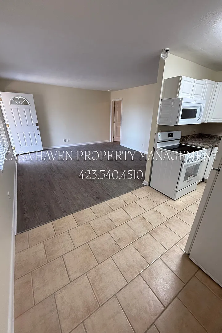Cedar Point Apartments 189 Cedar Point Road, Johnson City, TN — Photo 3