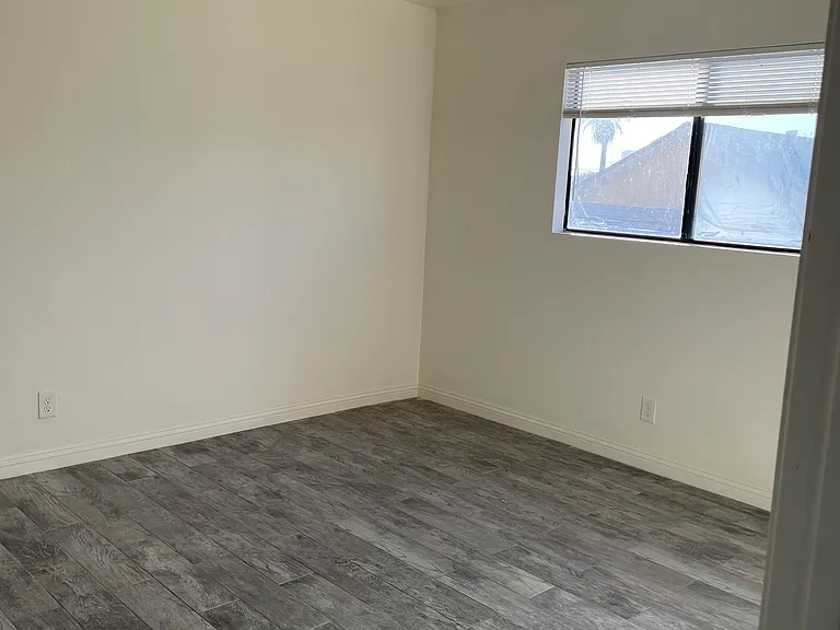 3122 Baldwin St #7 — Photo 5