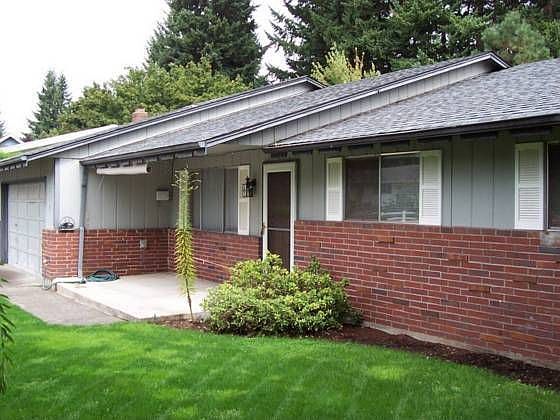1st image of 3117 NE 151st Ave