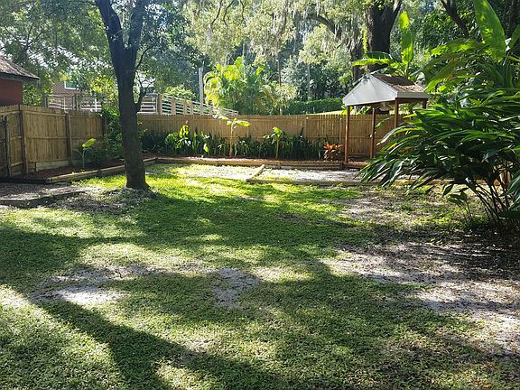 5th image of 1421 E Park Cir