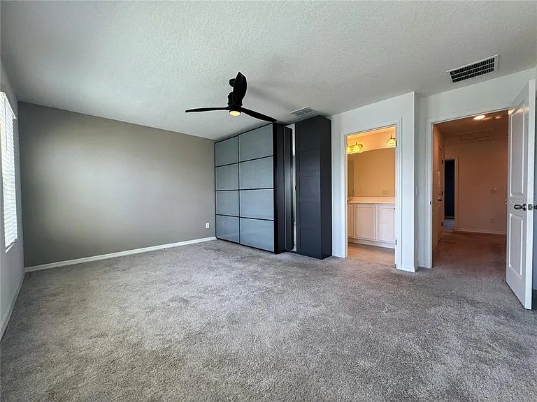 2962 Voyager Ave — Photo 4