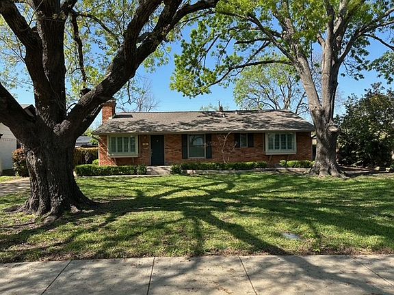 3rd image of 522 Westwood Dr