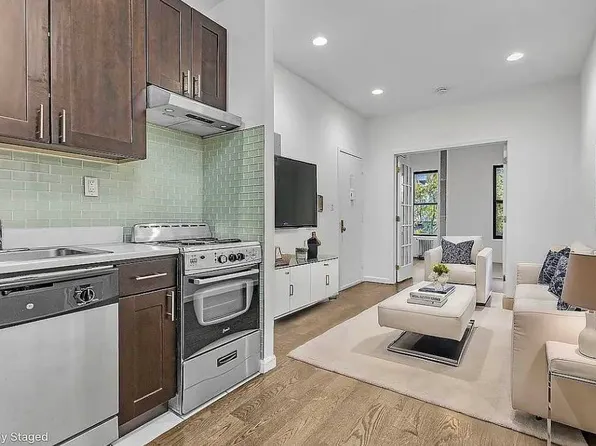 32 Garnet Street image 1 of 5