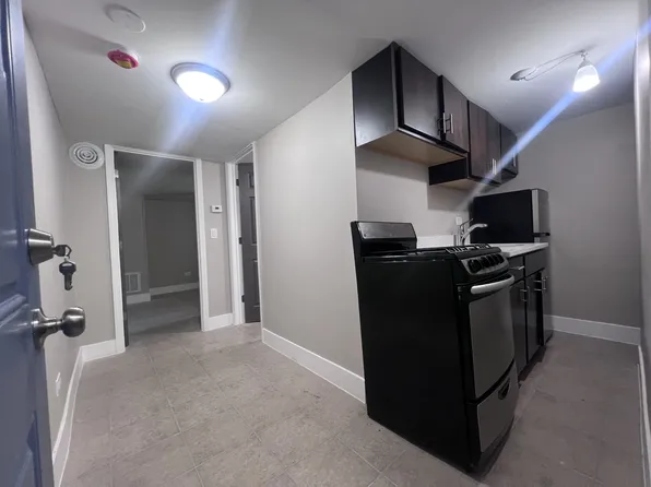 3353 W Warren Blvd, Chicago, IL