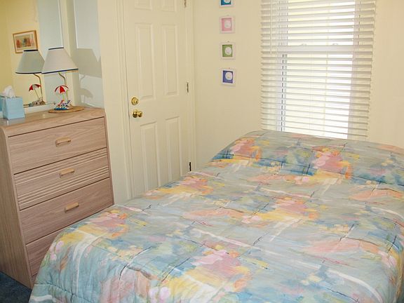 2nd image of 824 Saint James Pl